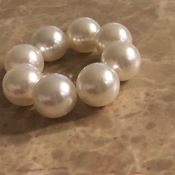 Set of 2 Large trendy faux pearls hair band, NWOT - Picture 8 of 8